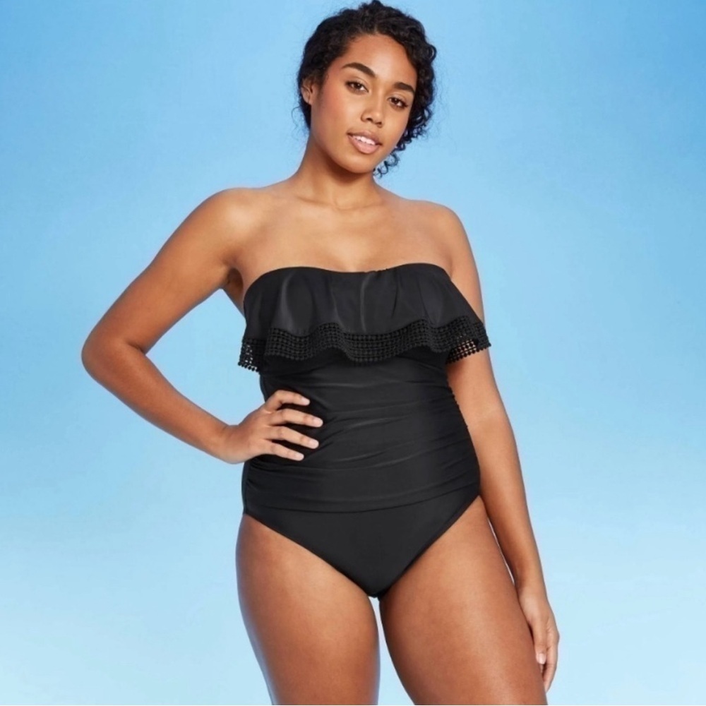 KONA SOL Crochet Flounce One Piece Strapless Swimsuit Women’s Size Large